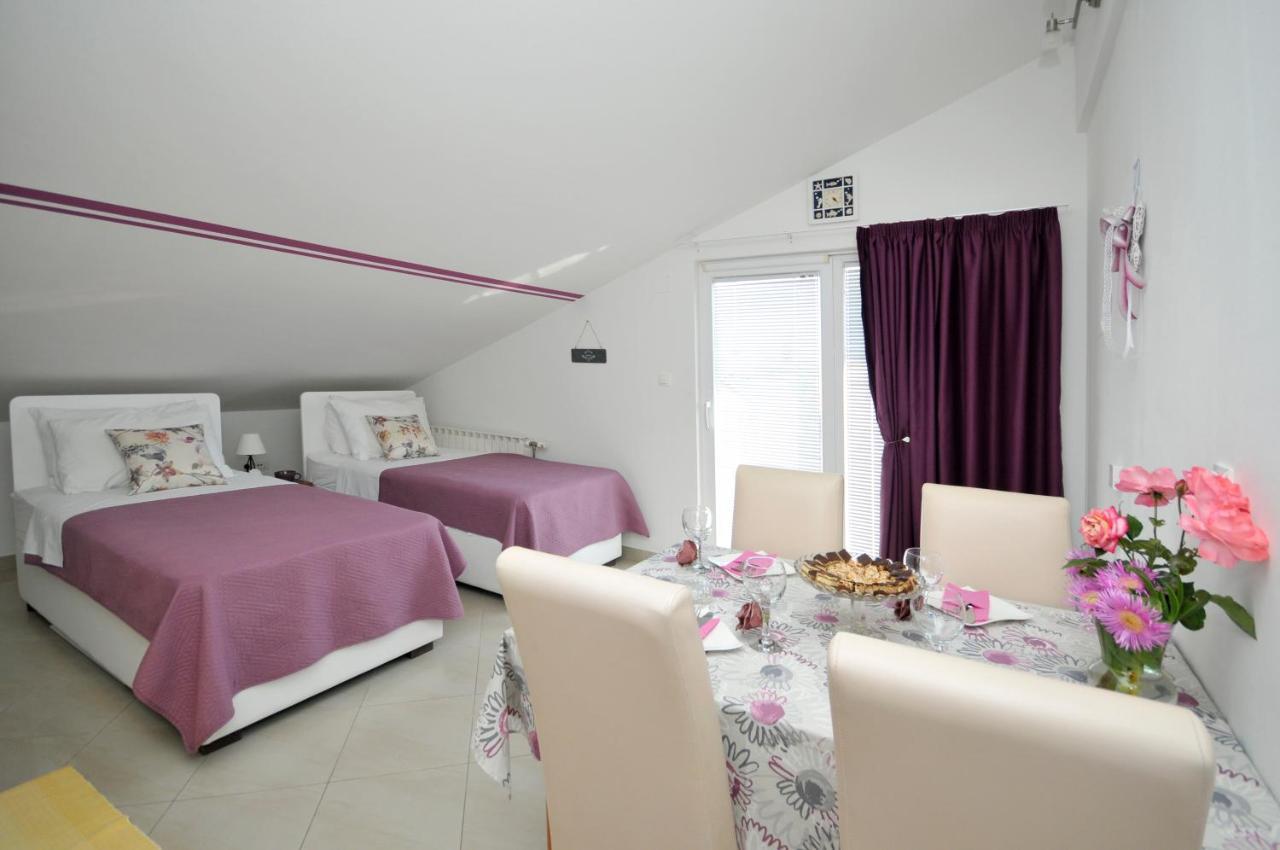 Apartments Roza Trogir Eksteriør bilde