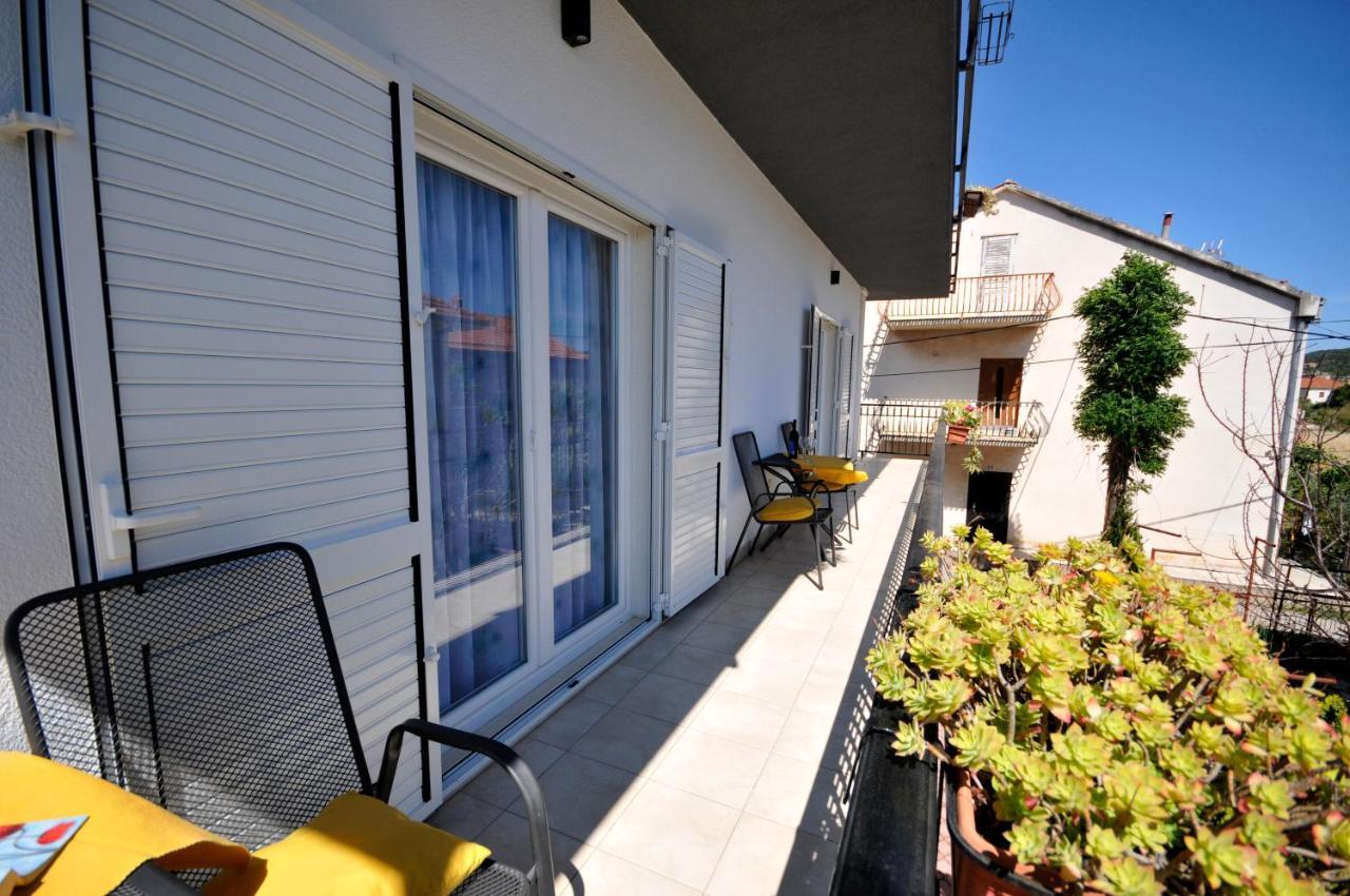 Apartments Roza Trogir Eksteriør bilde