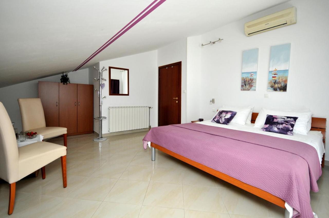 Apartments Roza Trogir Eksteriør bilde